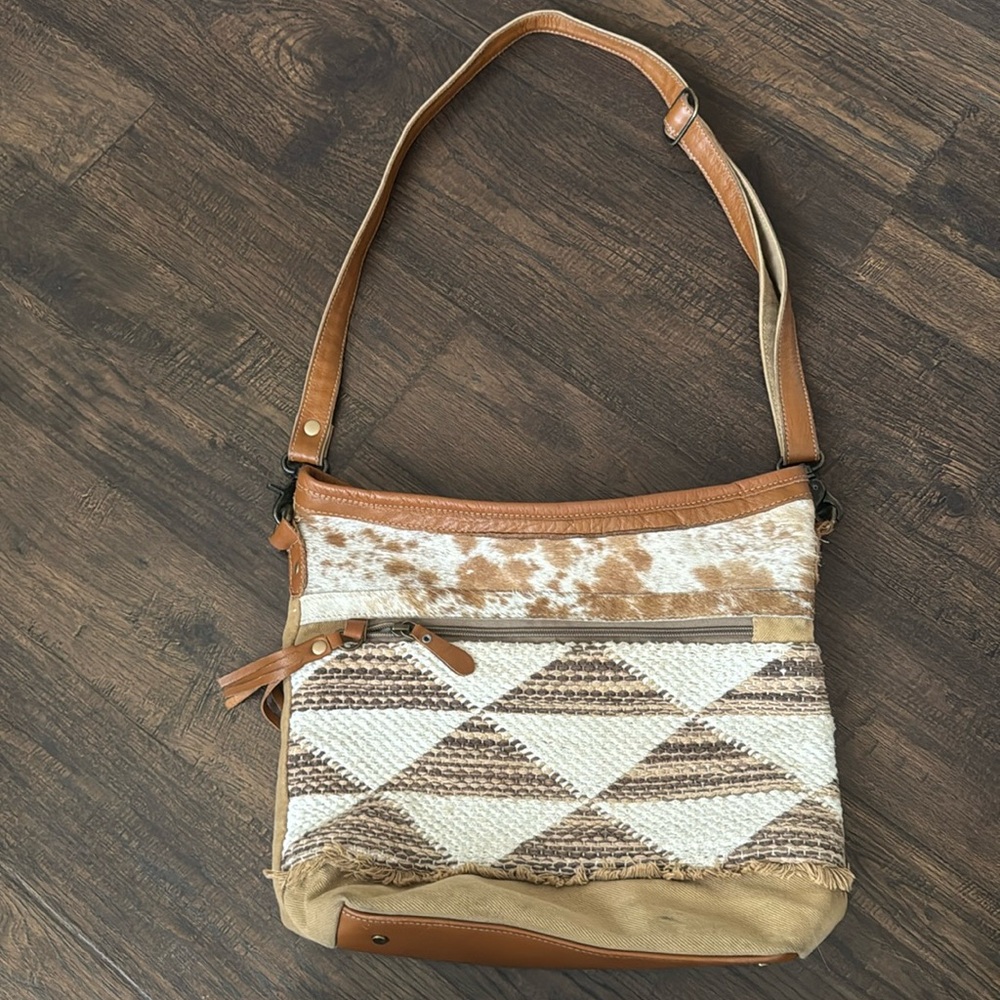 Myra bag - cow print fur